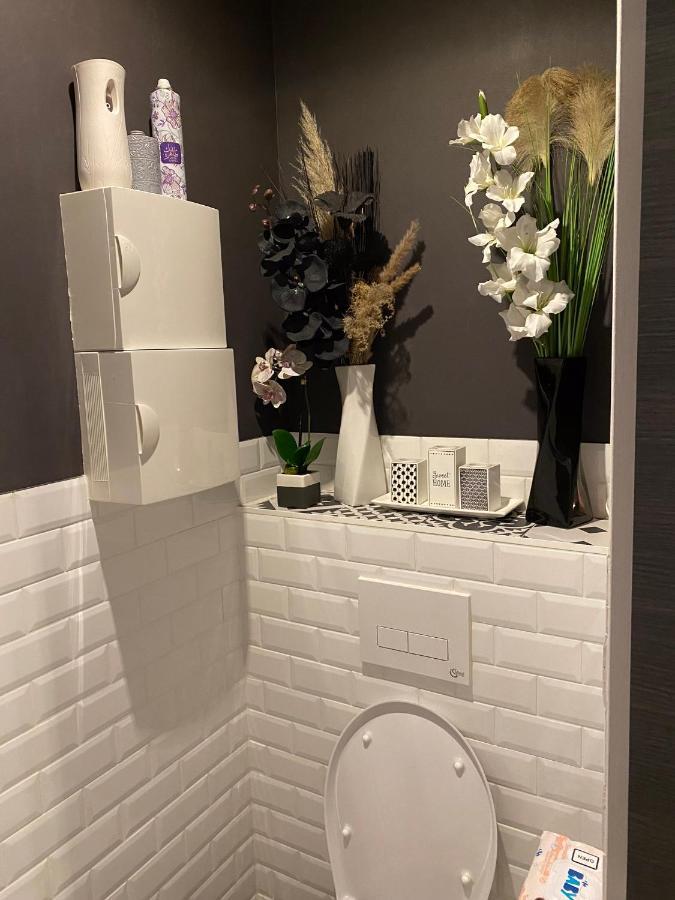 Guest Room "We Are With You In This Flat" Strasbourg Kültér fotó